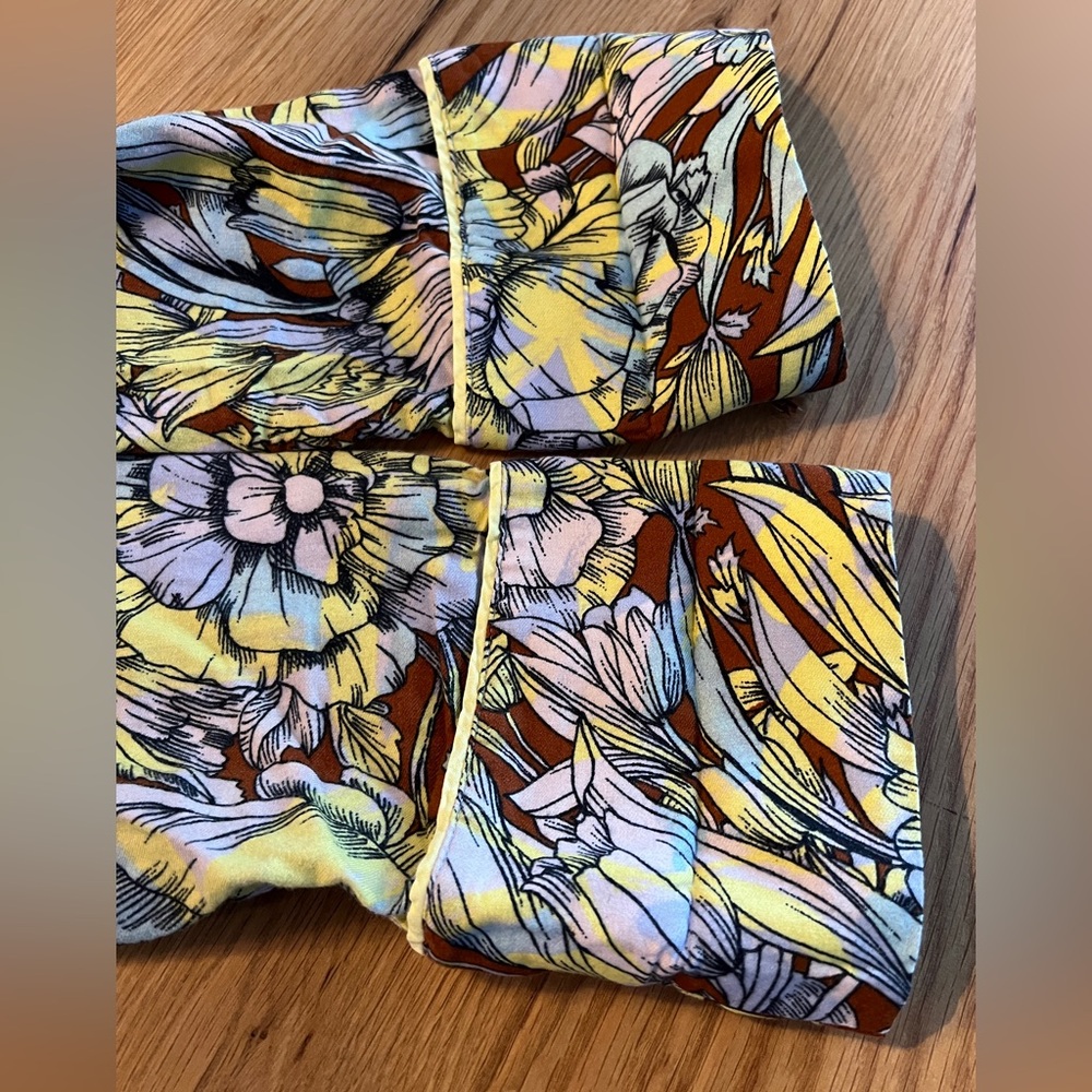 ANTHROPOLOGIE x ALEXANDRA FARMER FLORAL PAJAMA TOP, SIZE L. - Picture 8 of 9